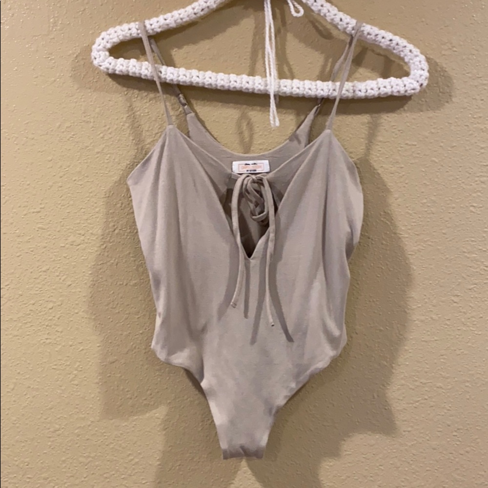 Oh Polly Bodysuit tie V cut